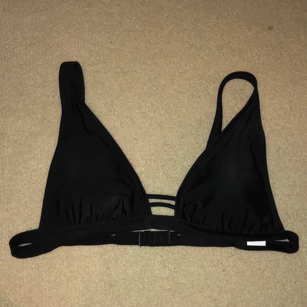 Black bikini top
